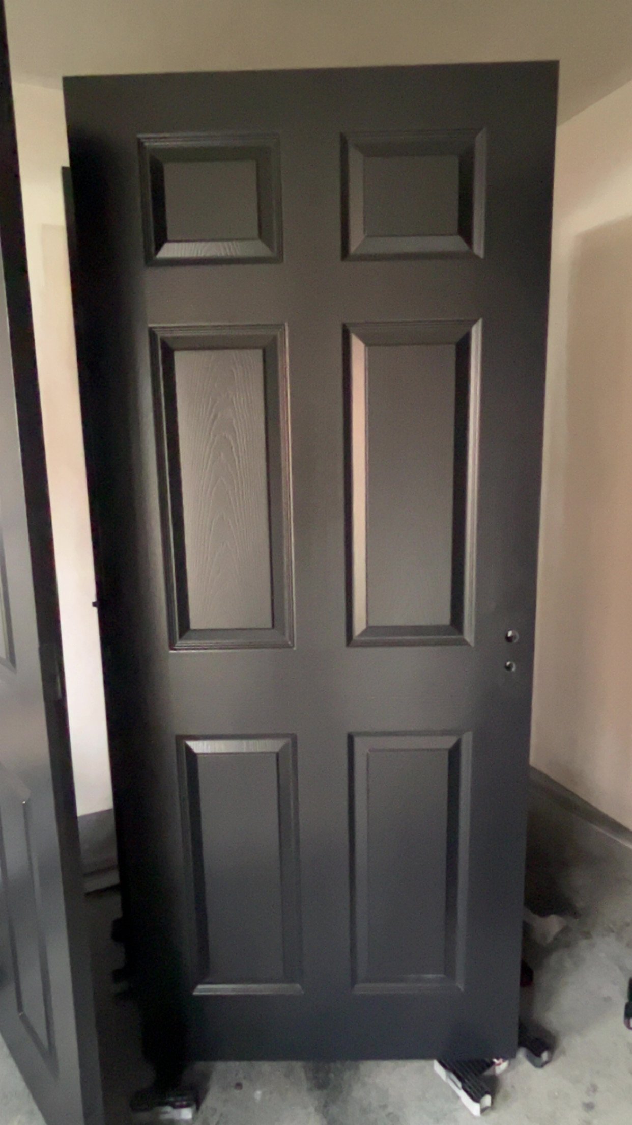 Detailed sprayed door finish
